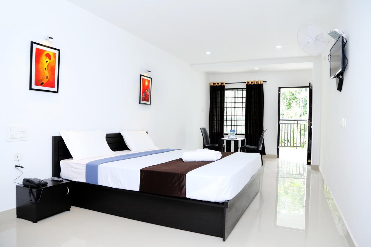Highland Bristo Kalpetta Exterior foto